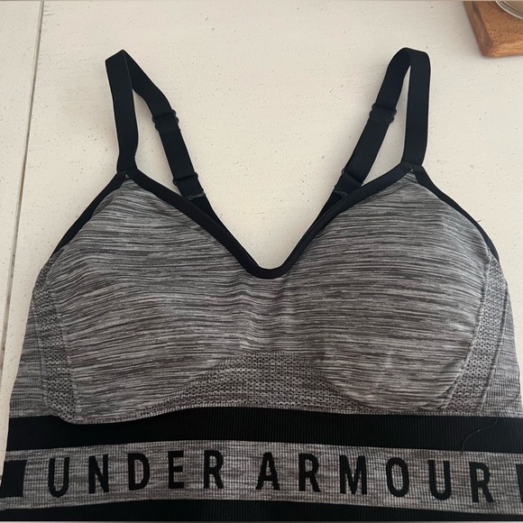 Women’s UnderArmour Sports Bra Small - Picture 2 of 4
